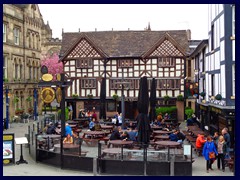 The Old Wellington, Exchange Square 02